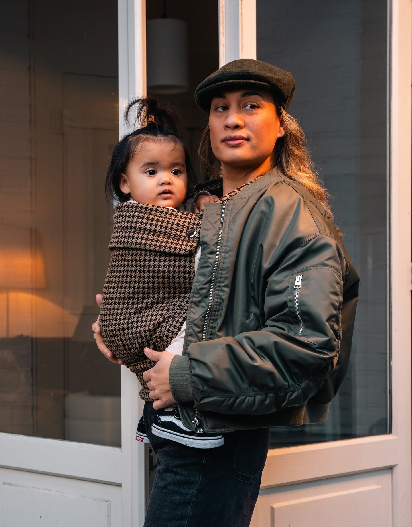 Baby carrier - Houndstooth Brown